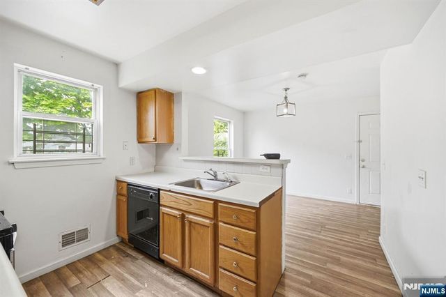 24 Johnson Avenue, Newark, NJ 07108