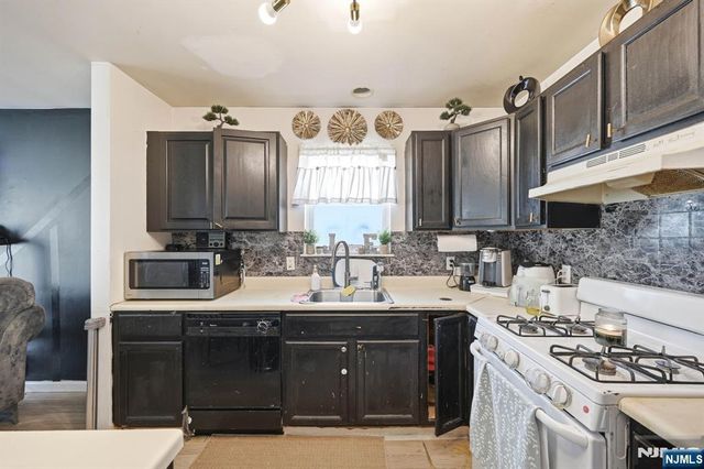 24 Johnson Avenue, Newark, NJ 07108