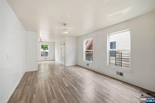 24 Johnson Avenue, Newark, NJ 07108