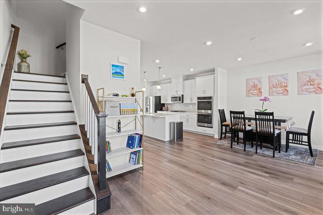 77 PRATT LN, Lawrence Township, NJ 08648