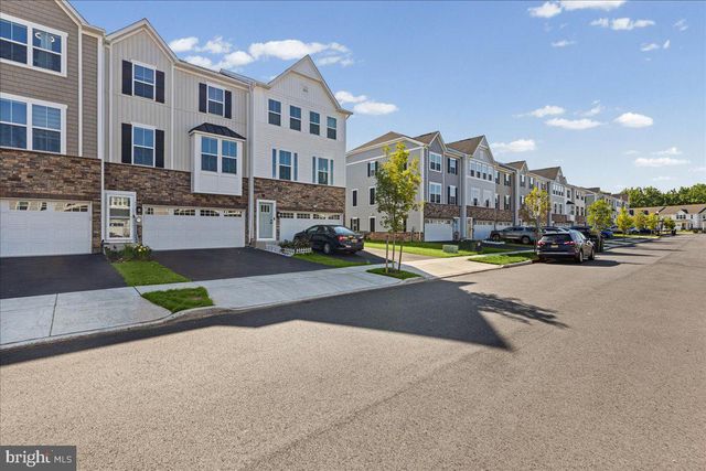 77 PRATT LN, Lawrence Township, NJ 08648