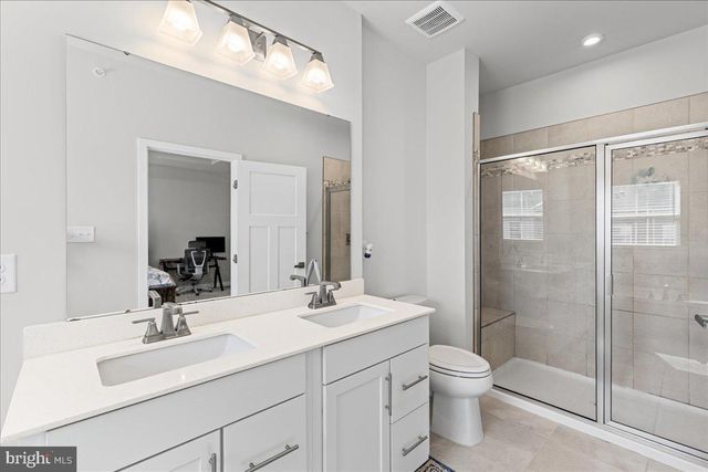 77 PRATT LN, Lawrence Township, NJ 08648