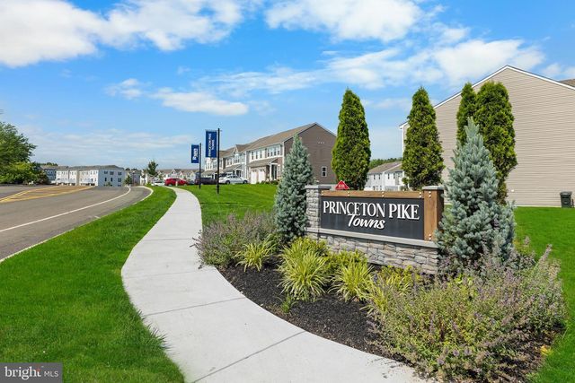 77 PRATT LN, Lawrence Township, NJ 08648