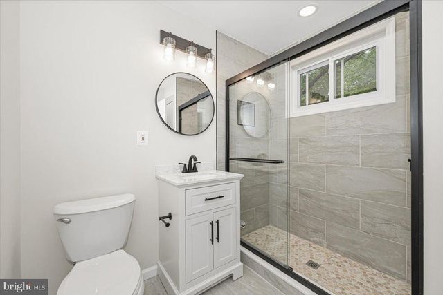 8624 PARLIAMENT DR, Springfield, VA 22151