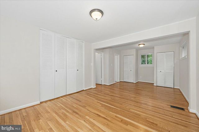 8624 PARLIAMENT DR, Springfield, VA 22151