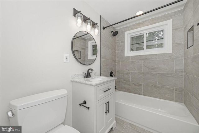 8624 PARLIAMENT DR, Springfield, VA 22151