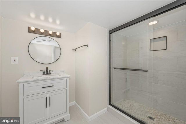 8624 PARLIAMENT DR, Springfield, VA 22151