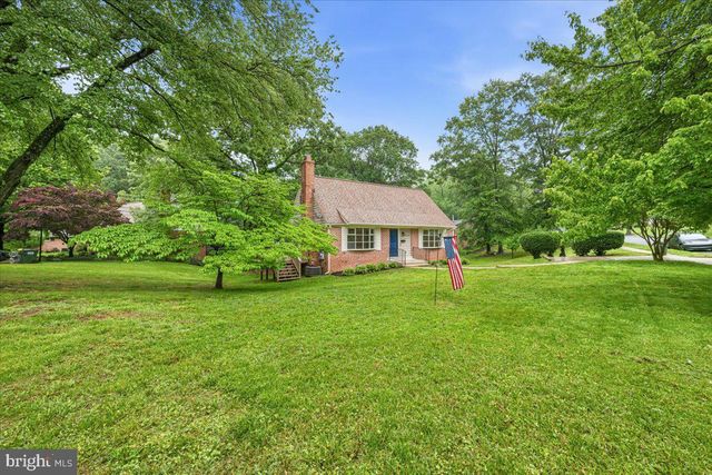 8624 PARLIAMENT DR, Springfield, VA 22151