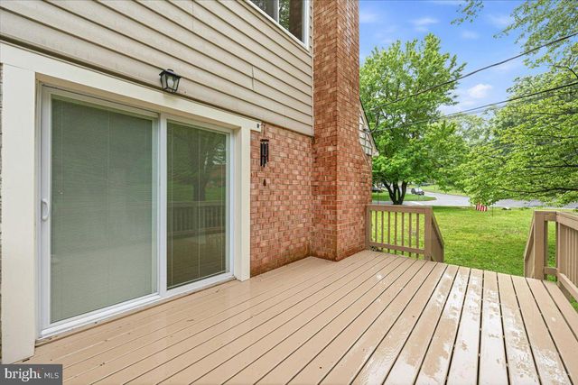 8624 PARLIAMENT DR, Springfield, VA 22151