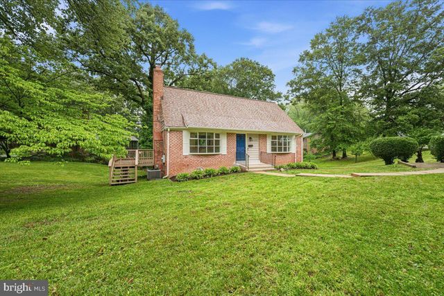 8624 PARLIAMENT DR, Springfield, VA 22151