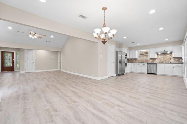2007 Longstraw Place, The Woodlands, TX 77380