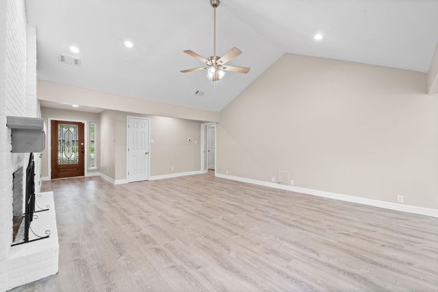 2007 Longstraw Place, The Woodlands, TX 77380