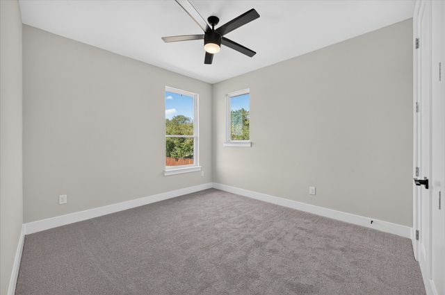 114 Emma Street, Red Oak, TX 75154