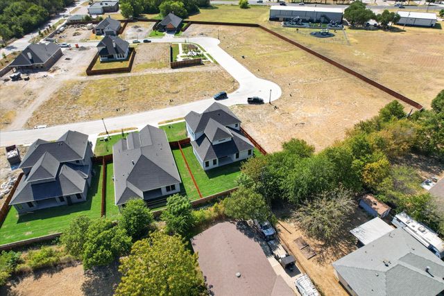 114 Emma Street, Red Oak, TX 75154