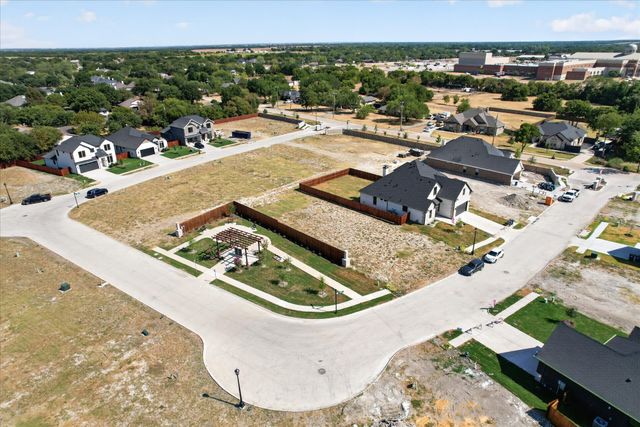 114 Emma Street, Red Oak, TX 75154