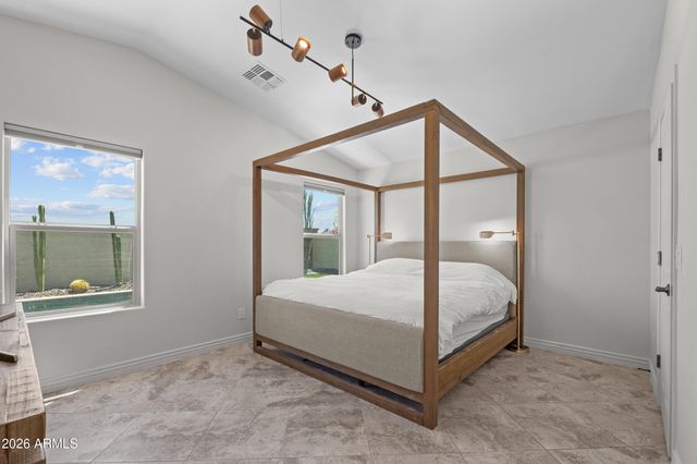 2193 E HAZELTINE Way, Gilbert, AZ 85298