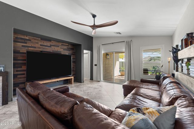 2193 E HAZELTINE Way, Gilbert, AZ 85298