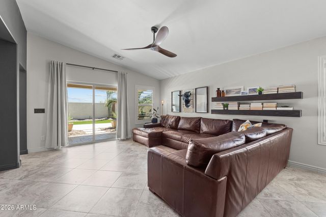 2193 E HAZELTINE Way, Gilbert, AZ 85298