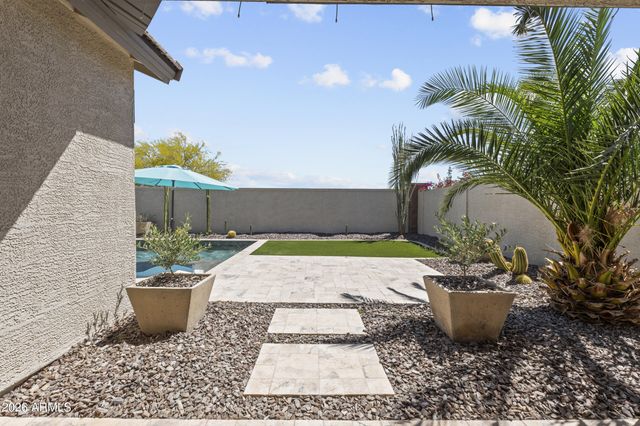 2193 E HAZELTINE Way, Gilbert, AZ 85298