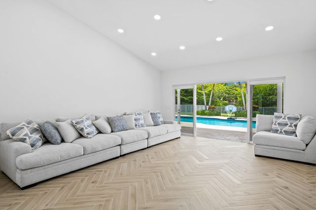 11937 Sandlake Drive, Boca Raton, FL 33428