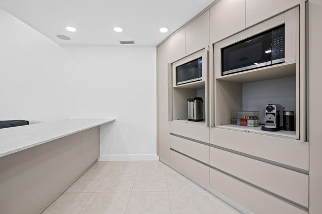 11937 Sandlake Drive, Boca Raton, FL 33428