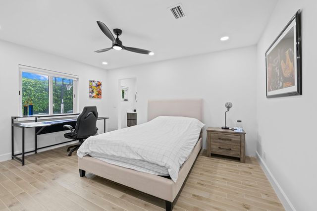 11937 Sandlake Drive, Boca Raton, FL 33428