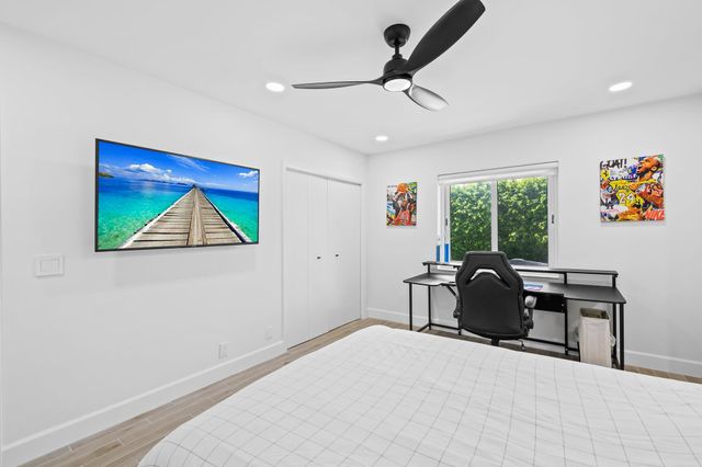 11937 Sandlake Drive, Boca Raton, FL 33428