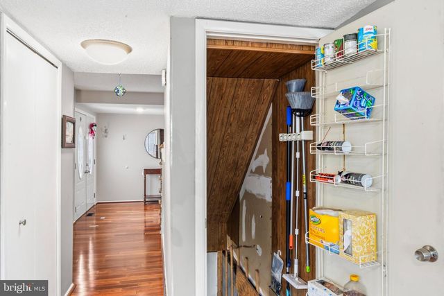 109 KALE AVE, Sterling, VA 20164