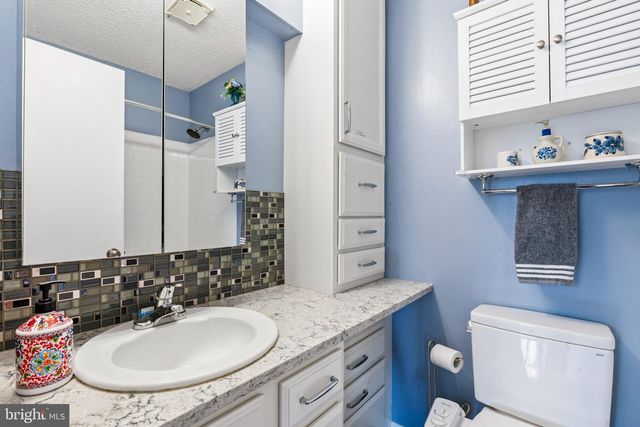 109 KALE AVE, Sterling, VA 20164