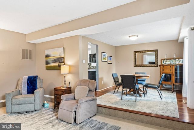 109 KALE AVE, Sterling, VA 20164