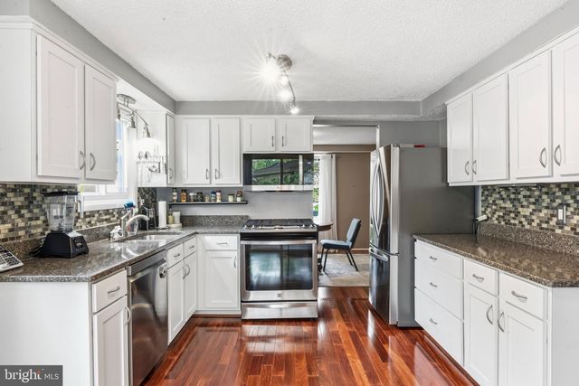 109 KALE AVE, Sterling, VA 20164