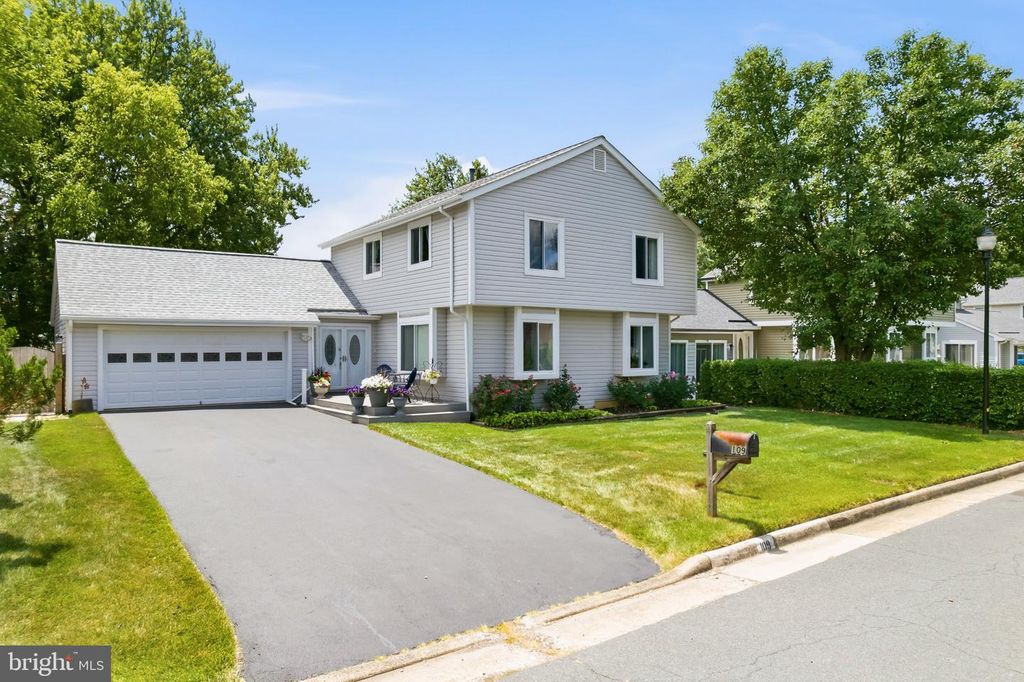 109 KALE AVE, Sterling, VA 20164