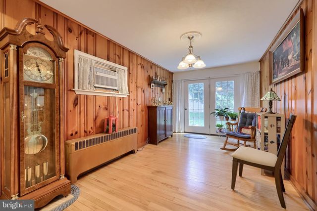 2576 GRAYSTONE RD, East Petersburg, PA 17520
