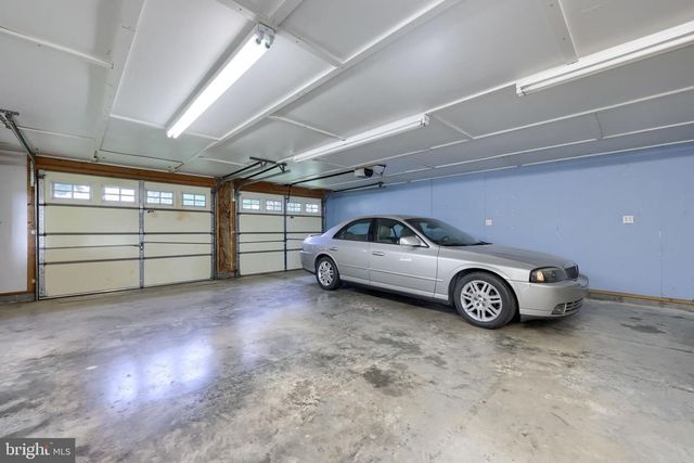 2576 GRAYSTONE RD, East Petersburg, PA 17520