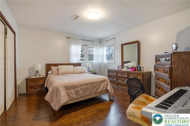 2912 Diamond Avenue, Allentown City, PA 18103