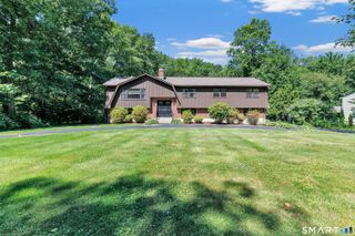69 Forest Road, Monroe, CT 06468