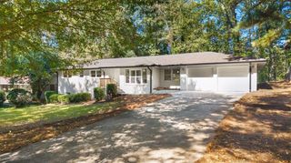 2115 Honeysuckle SW Lane, Atlanta, GA 30311