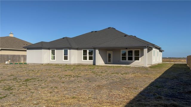 1517 Scorpio Dr, Corpus Christi, TX 78415