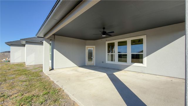 1517 Scorpio Dr, Corpus Christi, TX 78415