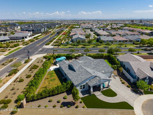 11001 N MCKINNEY Street, Surprise, AZ 85388