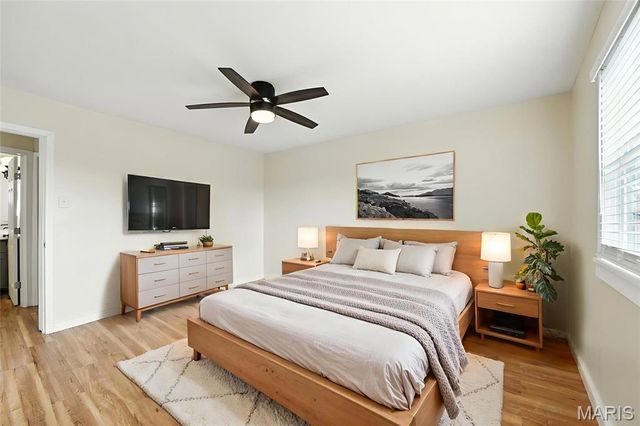 5325 Gilson, St Louis, MO 63116