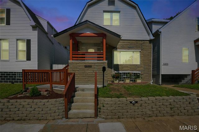 5325 Gilson, St Louis, MO 63116