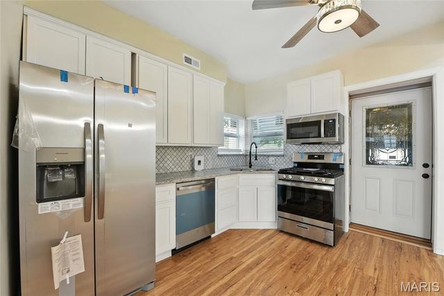 5325 Gilson, St Louis, MO 63116