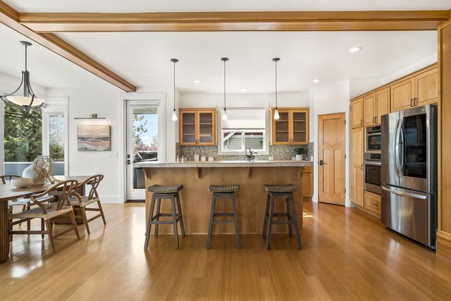 3160 NW Colonial Drive, Bend, OR 97703