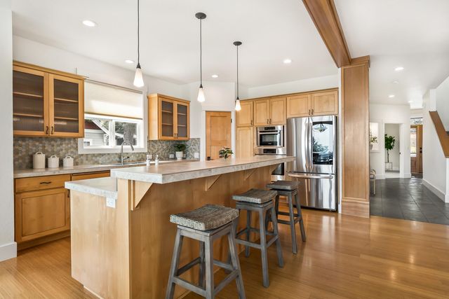 3160 NW Colonial Drive, Bend, OR 97703