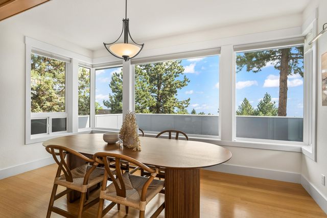 3160 NW Colonial Drive, Bend, OR 97703