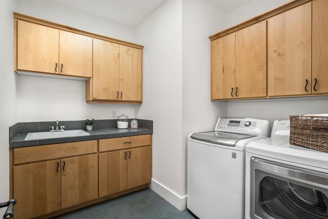 3160 NW Colonial Drive, Bend, OR 97703