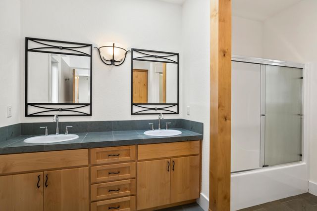 3160 NW Colonial Drive, Bend, OR 97703