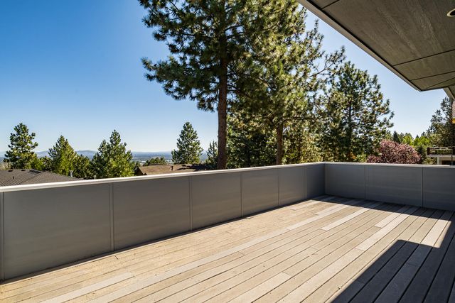 3160 NW Colonial Drive, Bend, OR 97703