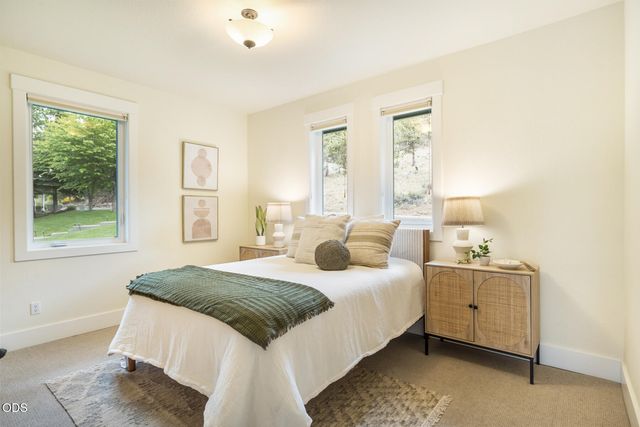 3160 NW Colonial Drive, Bend, OR 97703